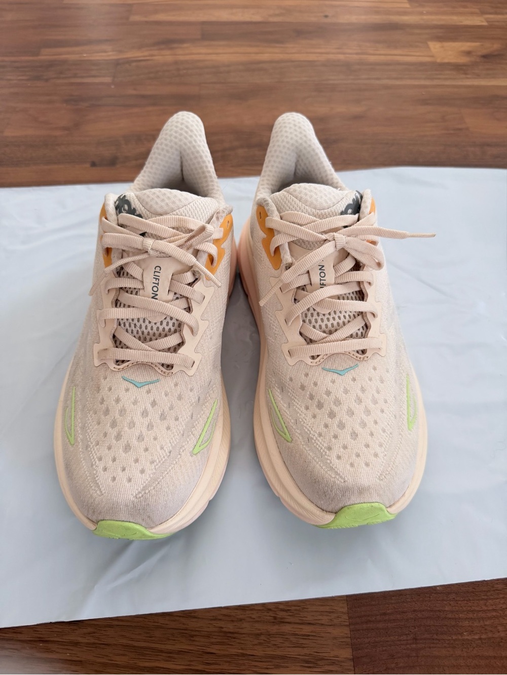 HOKA W Clifton 9 Wide